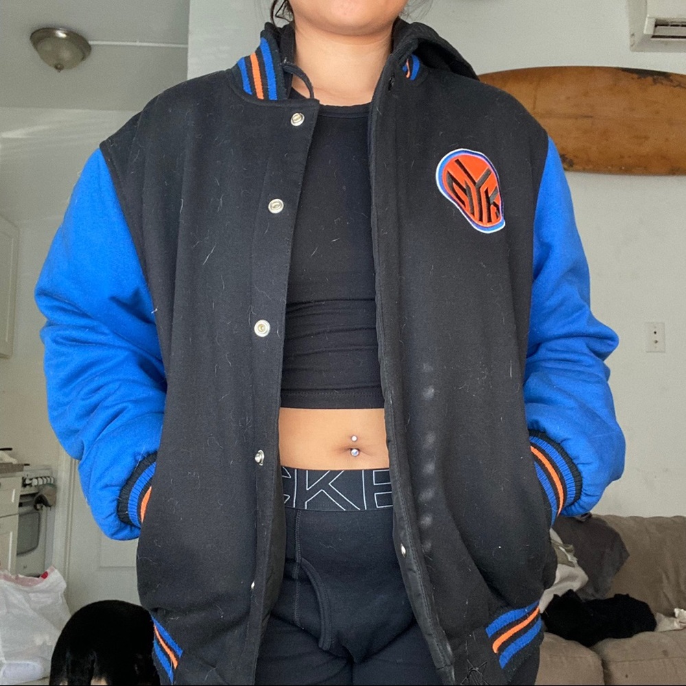 REVERSIBLE KNICKS JACKET